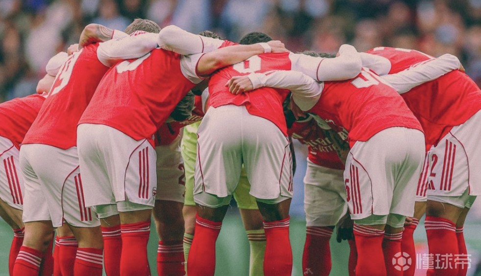 小雷：阿森纳缺少厄德高和埃泽，球队毫无整体性